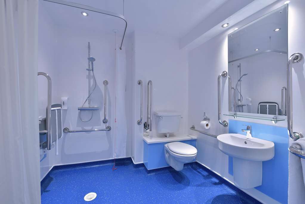 Travelodge Birmingham Sutton Coldfield Quarto foto