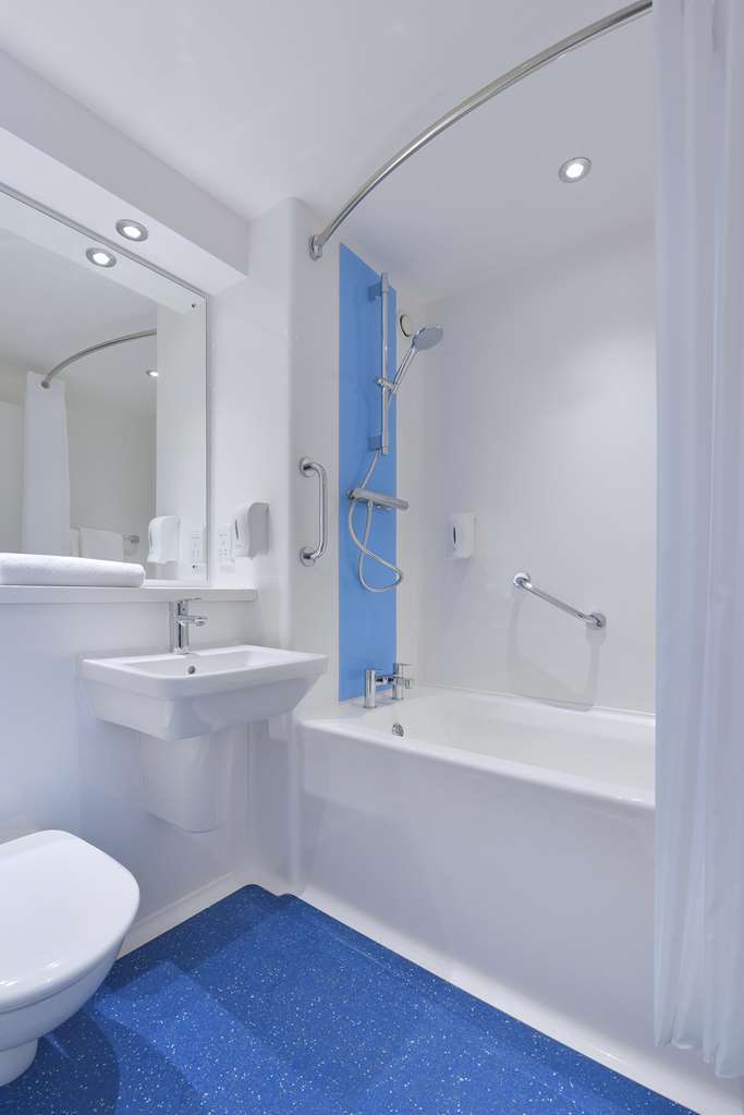 Travelodge Birmingham Sutton Coldfield Quarto foto